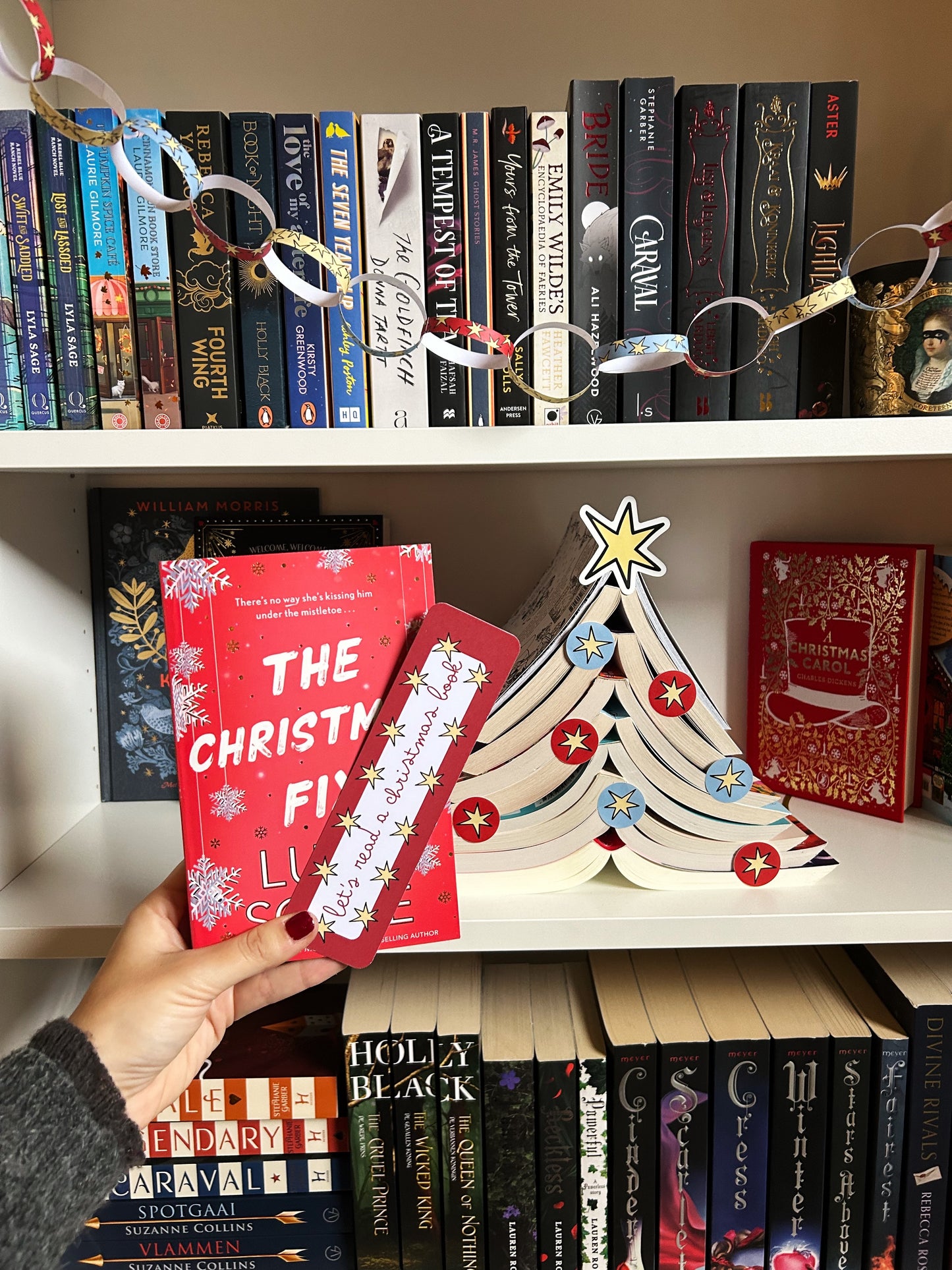 Bookmark let's read a christmas book